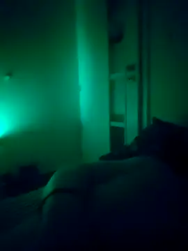 Snapshot of bouraktom6 chatting on 10/18/25, 04:36 bouraktom6 online show from 10/18/25, 04:36