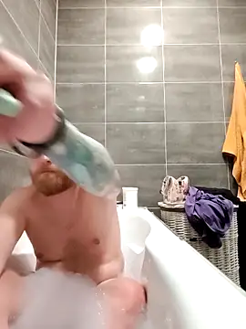 Snapshot of bouraktom6 chatting on 10/02/25, 12:41 bouraktom6 online show from 10/02/25, 12:41