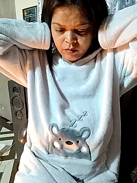 Snapshot of Babybird chatting on 01/07/26, 06:02 Babybird online show from 01/07/26, 06:02