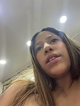 vicky bass online show from 11/27/25, 12:22