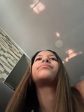 vicky bass online show from 11/11/25, 09:31