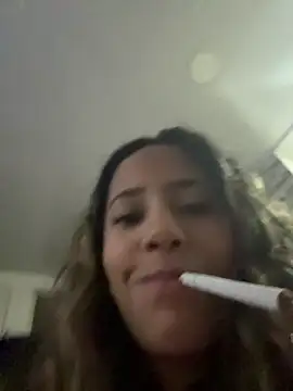 vicky bass online show from 11/04/25, 03:32