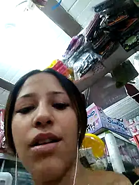 Snapshot of vicky_bass chatting on 03/15/25, 03:37 vicky bass online show from 03/15/25, 03:37