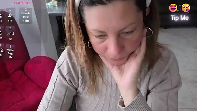 Snapshot of xxsexycutexxx chatting on 10/16/25, 11:07 xxsexycutexxx online show from 10/16/25, 11:07