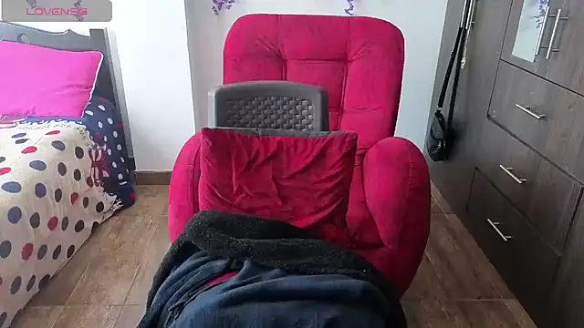 xxsexycutexxx online show from 11/13/25, 12:09