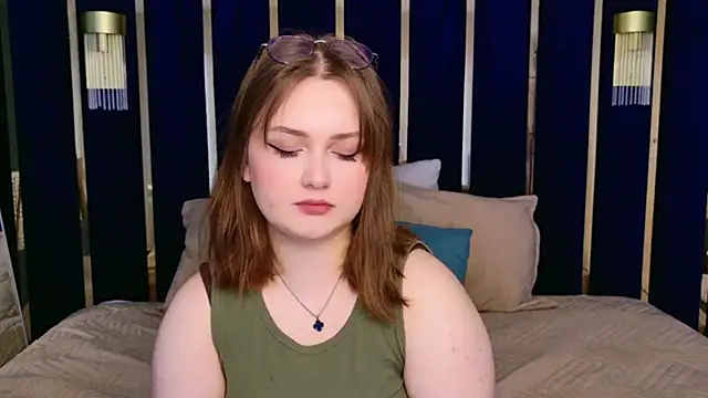 Snapshot of Kendra_Parlow chatting on 03/19/25, 10:33 Kendra Parlow online show from 03/19/25, 10:33