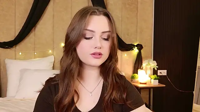 Kendra Parlow online show from 12/18/25, 08:23