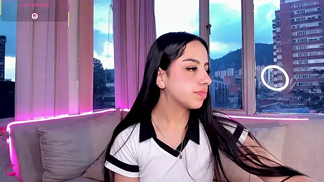 Daphne chers online show from 10/25/25, 09:26