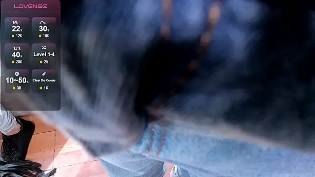 Daphne chers online show from 10/29/25, 07:35