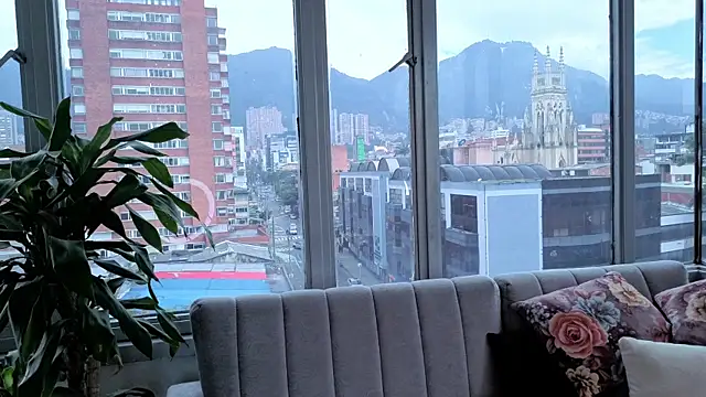 Daphne chers online show from 01/07/26, 07:41