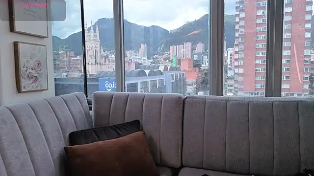 Daphne chers online show from 04/01/26, 07:33