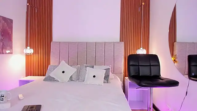 khloe-sweet online show from 03/19/26, 12:49