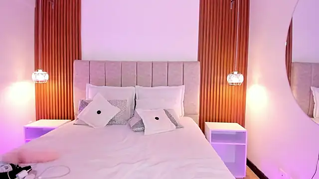 khloe-sweet online show from 11/21/25, 01:32