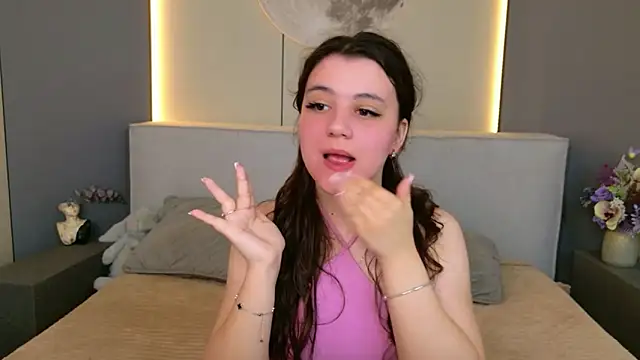 Pauline Heaven online show from 06/27/26, 05:35