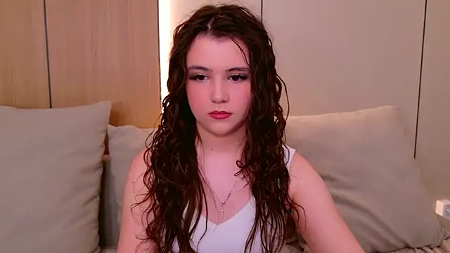 Pauline Heaven online show from 04/17/26, 05:43