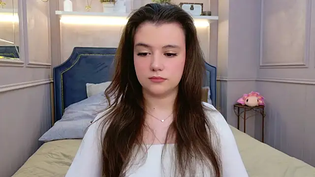 Pauline Heaven online show from 11/24/25, 05:40