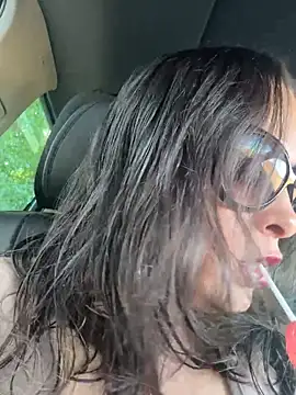 laarti online show from 10/15/25, 03:09