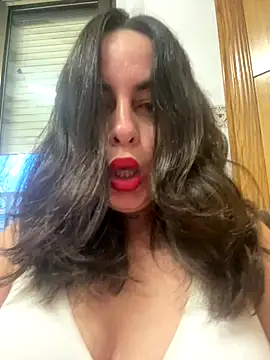 laarti online show from 12/02/25, 04:30