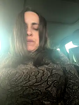 laarti online show from 12/16/25, 03:16