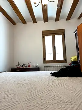 laarti online show from 10/20/25, 02:06