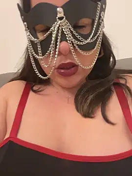 laarti online show from 11/11/25, 07:19