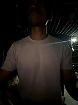 Loveinsync online show from 11/28/25, 08:58