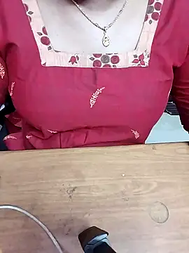 Snapshot of Tamil_Radha chatting on 09/24/25, 06:25 Tamil Radha online show from 09/24/25, 06:25
