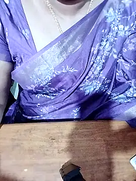 Snapshot of Tamil_Radha chatting on 09/12/25, 10:59 Tamil Radha online show from 09/12/25, 10:59
