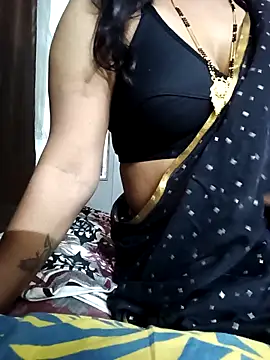 Snapshot of Tamil_Radha chatting on 02/17/25, 04:50 Tamil Radha online show from 02/17/25, 04:50