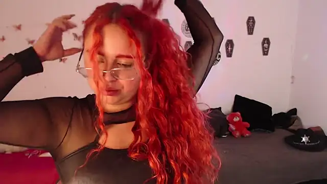 EstefyTabbo online show from 11/22/25, 11:09