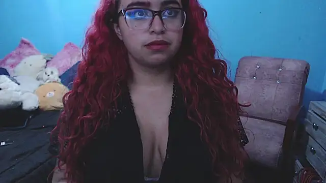 Snapshot of EstefyTabbo chatting on 02/07/26, 10:56 EstefyTabbo online show from 02/07/26, 10:56