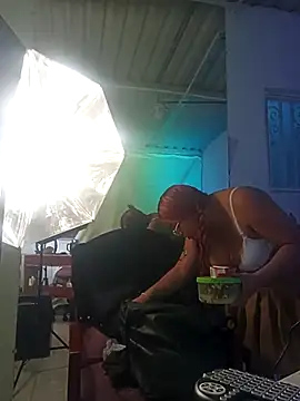 EstefyTabbo online show from 03/19/25, 11:06