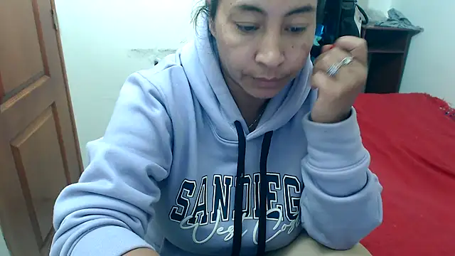 Snapshot of Siblleyx chatting on 03/18/25, 12:30 Siblleyx online show from 03/18/25, 12:30