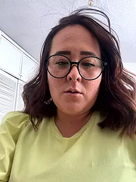 Snapshot of SweetRomina chatting on 02/26/26, 07:58 SweetRomina online show from 02/26/26, 07:58