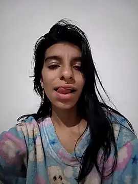 Snapshot of Ariell_Kieran chatting on 03/13/25, 12:27 Ariell Kieran online show from 03/13/25, 12:27