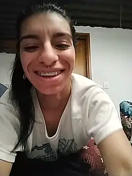 Snapshot of Ariell_Kieran chatting on 07/23/26, 05:53 Ariell Kieran online show from 07/23/26, 05:53