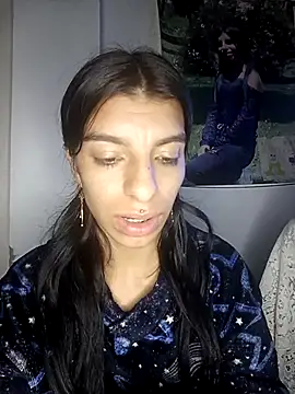 Snapshot of Ariell_Kieran chatting on 10/08/25, 05:09 Ariell Kieran online show from 10/08/25, 05:09