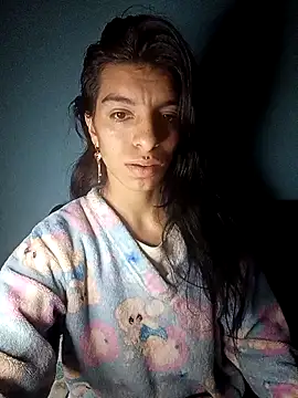 Ariell Kieran online show from 11/21/25, 03:16