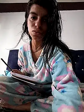 Snapshot of Ariell_Kieran chatting on 03/09/25, 07:37 Ariell Kieran online show from 03/09/25, 07:37
