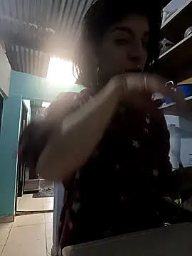 Ariell Kieran online show from 12/16/25, 08:02