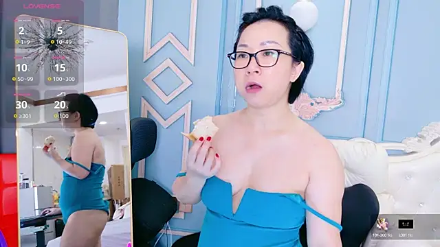 LucianaMe online show from 11/16/25, 01:32