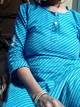 Snapshot of o-radha chatting on 02/03/25, 09:19 o-radha online show from 02/03/25, 09:19