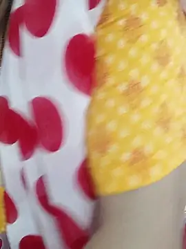 Snapshot of o-radha chatting on 02/15/25, 04:34 o-radha online show from 02/15/25, 04:34