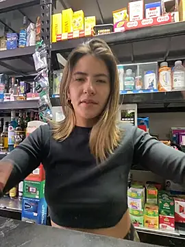 Andrea18 blonde online show from 04/18/26, 04:09