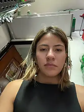 Andrea18 blonde online show from 12/15/25, 05:41