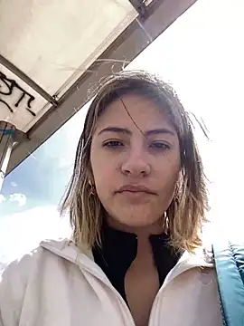 Andrea18 blonde online show from 11/10/25, 02:33