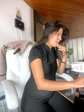 Andrea18 blonde online show from 09/29/25, 02:12