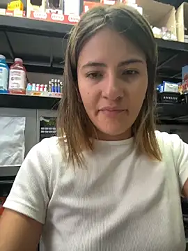 Snapshot of Andrea18_blonde chatting on 02/06/26, 03:52 Andrea18 blonde online show from 02/06/26, 03:52