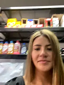 Andrea18 blonde online show from 12/02/25, 02:30