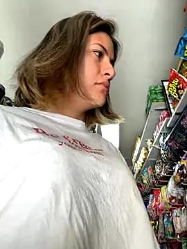 Andrea18 blonde online show from 11/18/25, 02:09